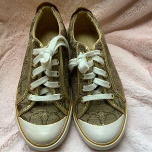 Coach Barrett Signature Canvas Logo Sneakers in Beige and Gold – Size 6 B